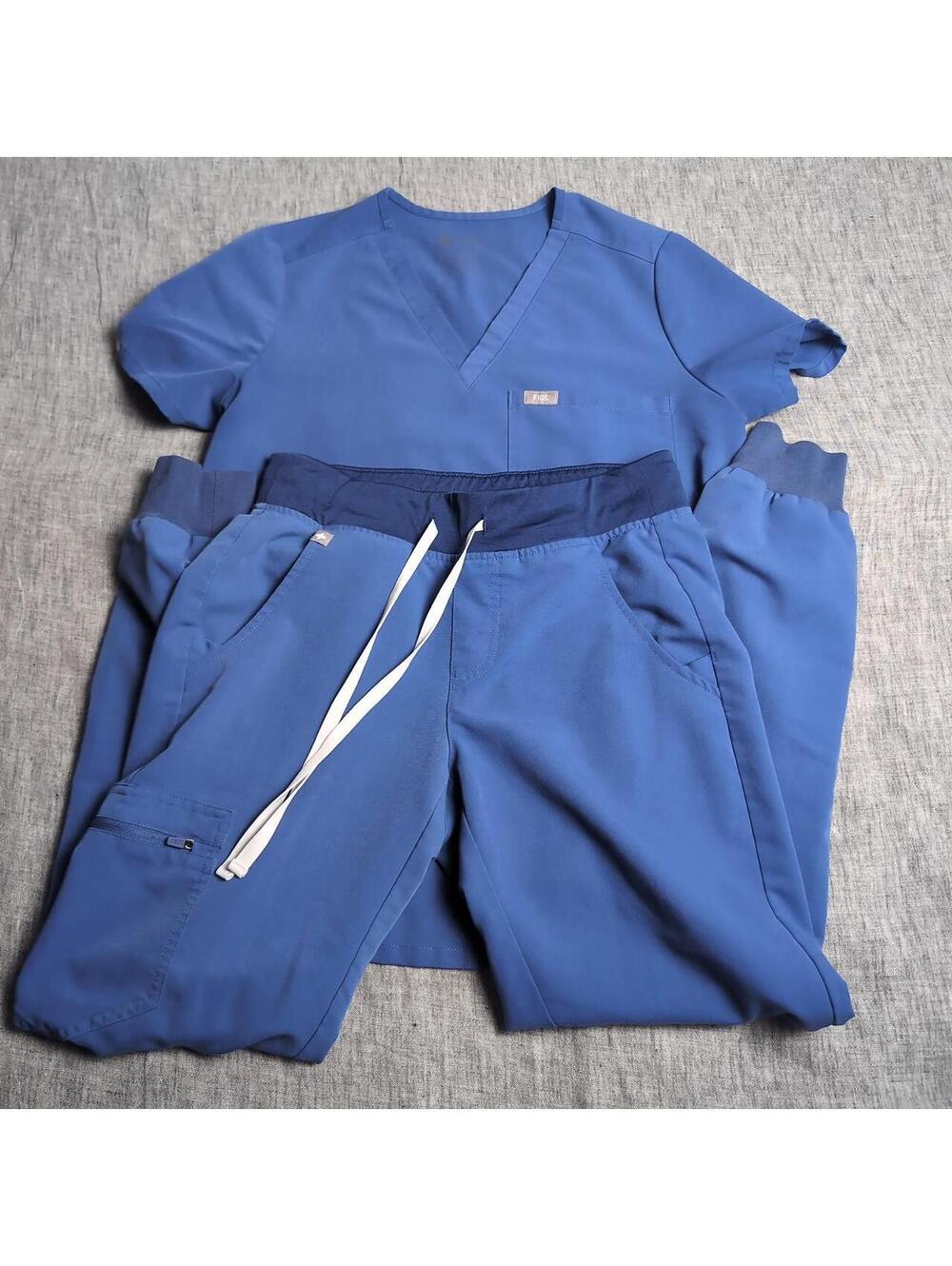 Figs scrub set XS - Catarina top, Zamora joggers - denim blue